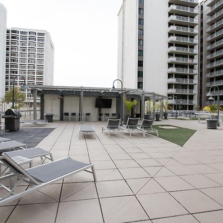 Stay With Style In This Apartment At Crystal City Arlington Exterior photo